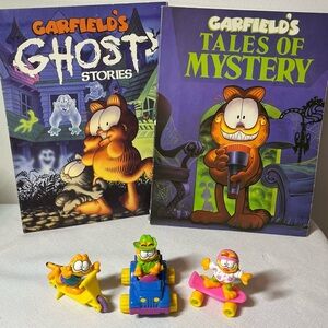 Vintage 1981 Garfield Happy Meal toy. McDonald's. Vintage Garfield books
